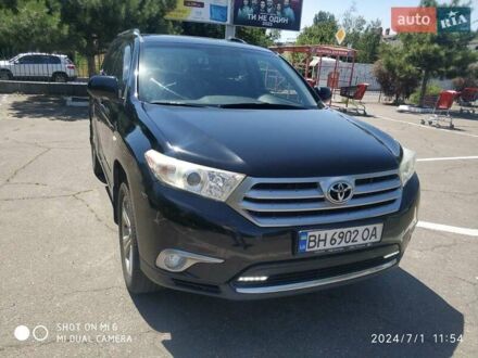 Тойота Хайлендер 2013 в Одессе на Automoto.ua Черный Тойота Хайлендер, объемом двигателя 3.46 л и пробегом 285 тыс. км за 18000 $, фото 1 на Automoto.ua