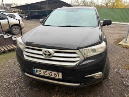Черный Тойота Хайлендер, объемом двигателя 3.5 л и пробегом 308 тыс. км за 12289 $, фото 1 на Automoto.ua