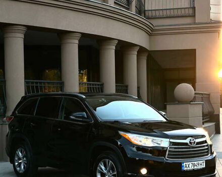 Черный Тойота Хайлендер, объемом двигателя 3.46 л и пробегом 108 тыс. км за 22300 $, фото 1 на Automoto.ua