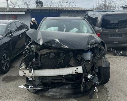 Черный Тойота Хайлендер, объемом двигателя 2.7 л и пробегом 120 тыс. км за 10000 $, фото 1 на Automoto.ua