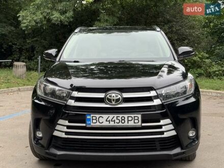 Чорний Тойота Хайлендер, об'ємом двигуна 3.5 л та пробігом 180 тис. км за 23500 $, фото 1 на Automoto.ua