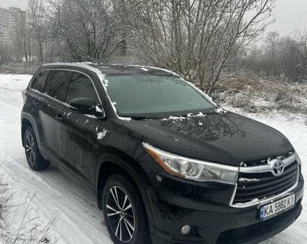 Черный Тойота Хайлендер, объемом двигателя 3.46 л и пробегом 270 тыс. км за 20000 $, фото 1 на Automoto.ua