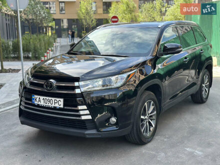 Тойота Хайлендер 2017 в Киеве на Automoto.ua Черный Тойота Хайлендер, объемом двигателя 3.46 л и пробегом 120 тыс. км за 25900 $, фото 1 на Automoto.ua