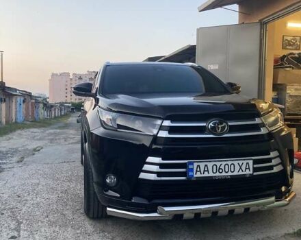 Чорний Тойота Хайлендер, об'ємом двигуна 3.46 л та пробігом 110 тис. км за 30500 $, фото 1 на Automoto.ua
