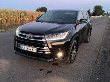 Тойота Хайлендер 2017 в Гайвороне на Automoto.ua Черный Тойота Хайлендер, объемом двигателя 3.46 л и пробегом 99 тыс. км за 34000 $, фото 1 на Automoto.ua