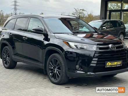 Тойота Хайлендер 2018 у Чернівцях на Automoto.ua Чорний Тойота Хайлендер, об'ємом двигуна 3.5 л та пробігом 31 тис. км за 26000 $, фото 1 на Automoto.ua