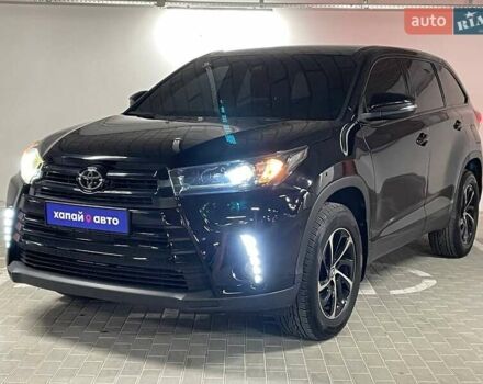 Тойота Хайлендер 2018 в Киеве на Automoto.ua Черный Тойота Хайлендер, объемом двигателя 3.5 л и пробегом 49 тыс. км за 28500 $, фото 1 на Automoto.ua