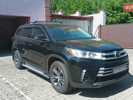Тойота Хайлендер 2018 у Києві на Automoto.ua Чорний Тойота Хайлендер, об'ємом двигуна 3.5 л та пробігом 39 тис. км за 28500 $, фото 1 на Automoto.ua