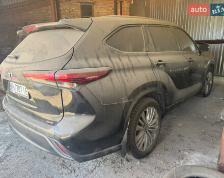 Черный Тойота Хайлендер, объемом двигателя 3.5 л и пробегом 27 тыс. км за 49500 $, фото 1 на Automoto.ua