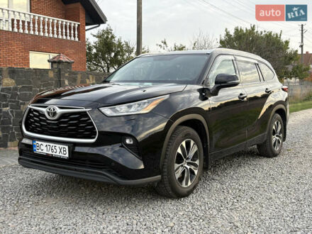 Тойота Хайлендер 2020 у Луцьку на Automoto.ua Чорний Тойота Хайлендер, об'ємом двигуна 3.46 л та пробігом 65 тис. км за 38700 $, фото 1 на Automoto.ua