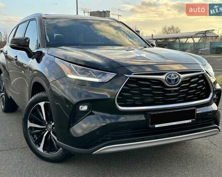 Черный Тойота Хайлендер, объемом двигателя 2.5 л и пробегом 72 тыс. км за 52555 $, фото 1 на Automoto.ua
