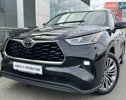 Черный Тойота Хайлендер, объемом двигателя 3.46 л и пробегом 107 тыс. км за 41111 $, фото 1 на Automoto.ua