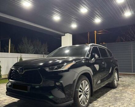 Черный Тойота Хайлендер, объемом двигателя 3.46 л и пробегом 26 тыс. км за 57600 $, фото 1 на Automoto.ua