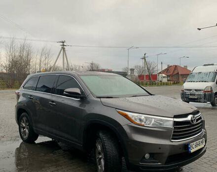 Коричневый Тойота Хайлендер, объемом двигателя 3.46 л и пробегом 189 тыс. км за 17999 $, фото 3 на Automoto.ua