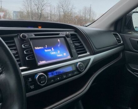 Коричневый Тойота Хайлендер, объемом двигателя 3.5 л и пробегом 188 тыс. км за 18000 $, фото 7 на Automoto.ua