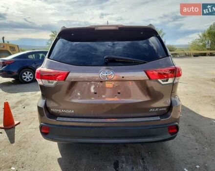 Коричневый Тойота Хайлендер, объемом двигателя 3.46 л и пробегом 103 тыс. км за 8700 $, фото 5 на Automoto.ua