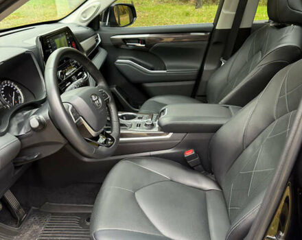 Тойота Хайлендер 2022 в Днепре (Днепропетровске) на Automoto.ua Коричневый Тойота Хайлендер, объемом двигателя 3.46 л и пробегом 41 тыс. км за 52700 $, фото 10 на Automoto.ua