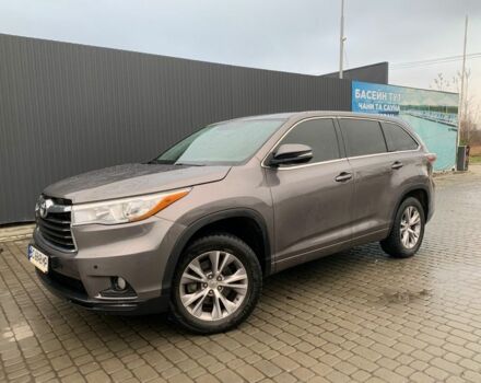 Коричневый Тойота Хайлендер, объемом двигателя 3.5 л и пробегом 188 тыс. км за 18000 $, фото 1 на Automoto.ua