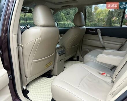 Червоний Тойота Хайлендер, об'ємом двигуна 3.5 л та пробігом 229 тис. км за 15500 $, фото 38 на Automoto.ua