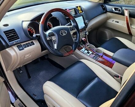 Красный Тойота Хайлендер, объемом двигателя 3.5 л и пробегом 199 тыс. км за 17500 $, фото 6 на Automoto.ua