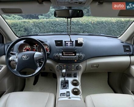 Червоний Тойота Хайлендер, об'ємом двигуна 3.5 л та пробігом 229 тис. км за 15500 $, фото 49 на Automoto.ua