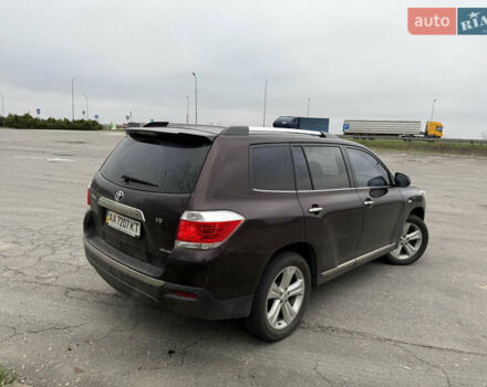 Красный Тойота Хайлендер, объемом двигателя 3.46 л и пробегом 212 тыс. км за 16500 $, фото 5 на Automoto.ua
