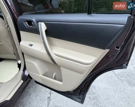 Червоний Тойота Хайлендер, об'ємом двигуна 3.5 л та пробігом 229 тис. км за 15500 $, фото 44 на Automoto.ua