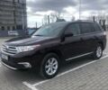 Красный Тойота Хайлендер, объемом двигателя 3.46 л и пробегом 200 тыс. км за 14000 $, фото 1 на Automoto.ua