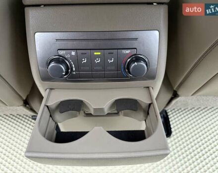 Червоний Тойота Хайлендер, об'ємом двигуна 3.5 л та пробігом 229 тис. км за 15500 $, фото 45 на Automoto.ua