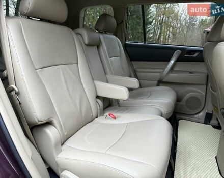 Червоний Тойота Хайлендер, об'ємом двигуна 3.5 л та пробігом 229 тис. км за 15500 $, фото 48 на Automoto.ua