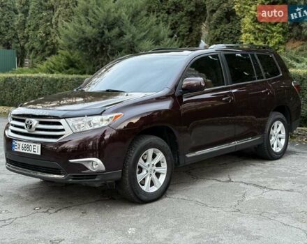 Червоний Тойота Хайлендер, об'ємом двигуна 3.5 л та пробігом 229 тис. км за 15500 $, фото 4 на Automoto.ua