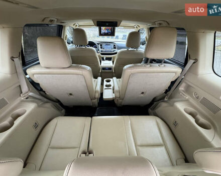 Красный Тойота Хайлендер, объемом двигателя 3.49 л и пробегом 224 тыс. км за 17300 $, фото 35 на Automoto.ua