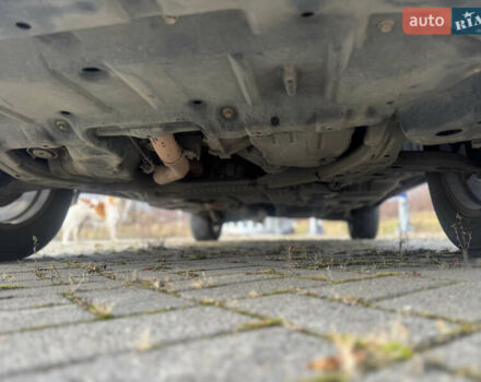 Красный Тойота Хайлендер, объемом двигателя 3.49 л и пробегом 224 тыс. км за 17300 $, фото 15 на Automoto.ua