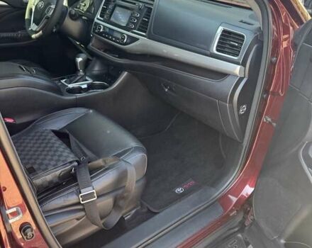 Красный Тойота Хайлендер, объемом двигателя 3.55 л и пробегом 198 тыс. км за 22600 $, фото 37 на Automoto.ua