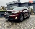 Красный Тойота Хайлендер, объемом двигателя 3.5 л и пробегом 205 тыс. км за 21900 $, фото 3 на Automoto.ua