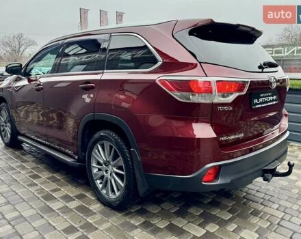Красный Тойота Хайлендер, объемом двигателя 3.5 л и пробегом 205 тыс. км за 21900 $, фото 6 на Automoto.ua