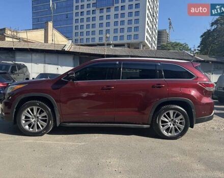 Красный Тойота Хайлендер, объемом двигателя 3.55 л и пробегом 198 тыс. км за 22600 $, фото 3 на Automoto.ua
