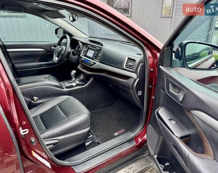 Красный Тойота Хайлендер, объемом двигателя 3.5 л и пробегом 205 тыс. км за 21900 $, фото 40 на Automoto.ua