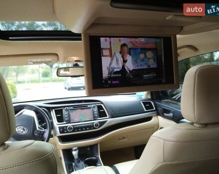 Красный Тойота Хайлендер, объемом двигателя 3.46 л и пробегом 213 тыс. км за 18900 $, фото 9 на Automoto.ua