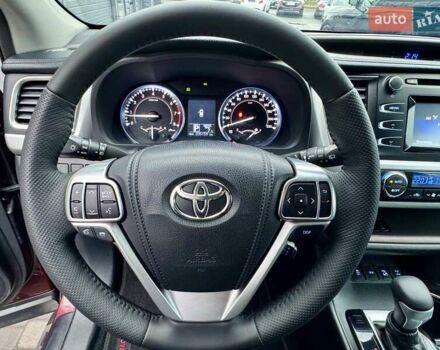 Красный Тойота Хайлендер, объемом двигателя 3.5 л и пробегом 205 тыс. км за 21900 $, фото 48 на Automoto.ua