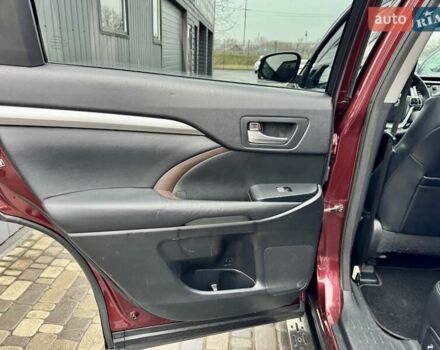 Красный Тойота Хайлендер, объемом двигателя 3.5 л и пробегом 205 тыс. км за 21900 $, фото 16 на Automoto.ua