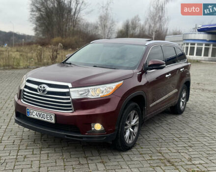 Красный Тойота Хайлендер, объемом двигателя 3.49 л и пробегом 224 тыс. км за 17300 $, фото 1 на Automoto.ua