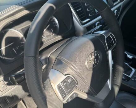 Красный Тойота Хайлендер, объемом двигателя 3.55 л и пробегом 198 тыс. км за 22600 $, фото 38 на Automoto.ua