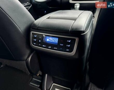 Красный Тойота Хайлендер, объемом двигателя 3.5 л и пробегом 205 тыс. км за 21900 $, фото 26 на Automoto.ua