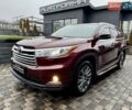 Красный Тойота Хайлендер, объемом двигателя 3.5 л и пробегом 205 тыс. км за 21900 $, фото 66 на Automoto.ua