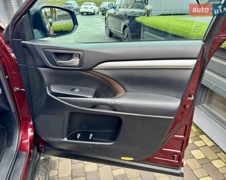 Красный Тойота Хайлендер, объемом двигателя 3.5 л и пробегом 205 тыс. км за 21900 $, фото 41 на Automoto.ua