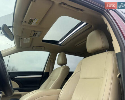 Красный Тойота Хайлендер, объемом двигателя 3.49 л и пробегом 224 тыс. км за 17300 $, фото 22 на Automoto.ua