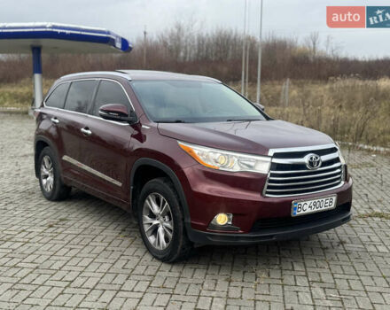 Красный Тойота Хайлендер, объемом двигателя 3.49 л и пробегом 224 тыс. км за 17300 $, фото 3 на Automoto.ua