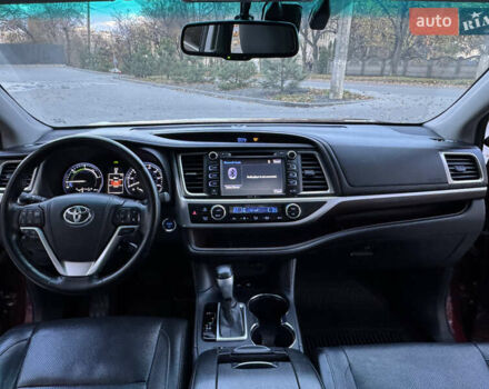 Червоний Тойота Хайлендер, об'ємом двигуна 3.5 л та пробігом 149 тис. км за 24900 $, фото 2 на Automoto.ua