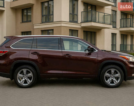 Червоний Тойота Хайлендер, об'ємом двигуна 3.5 л та пробігом 149 тис. км за 24900 $, фото 3 на Automoto.ua